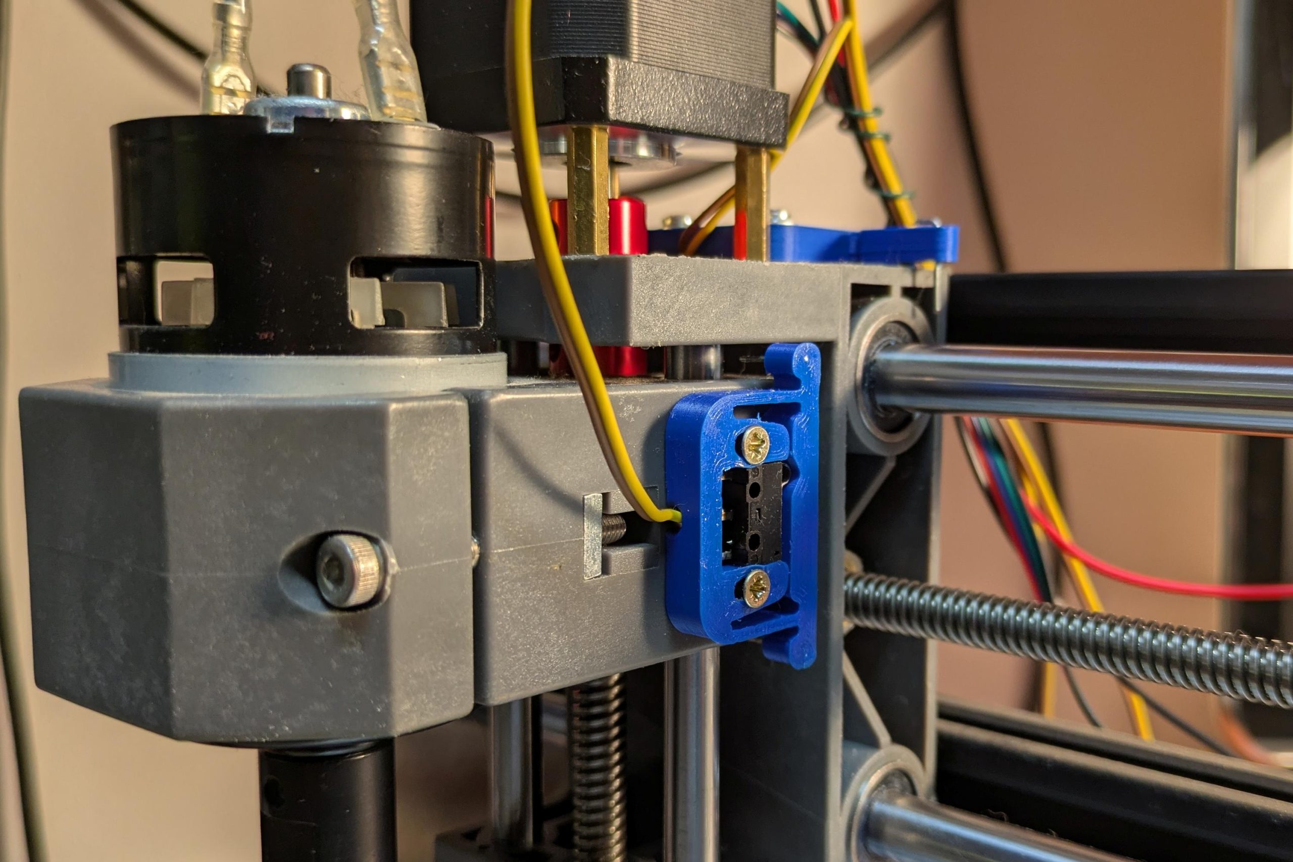 Własne rozwiązanie czujników krańcowych w popularnej CNC 3018.